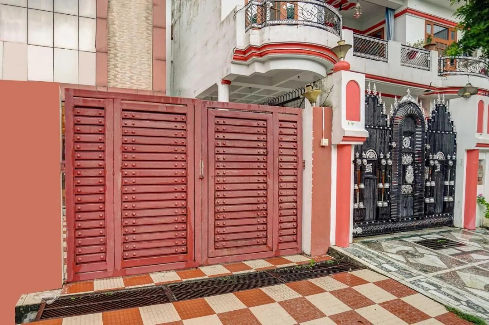 Hotel O Bhu Campus Βαρανάσι 3*,